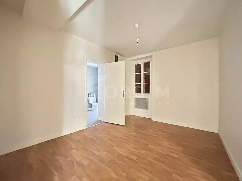 Immeuble, 282,67 m²