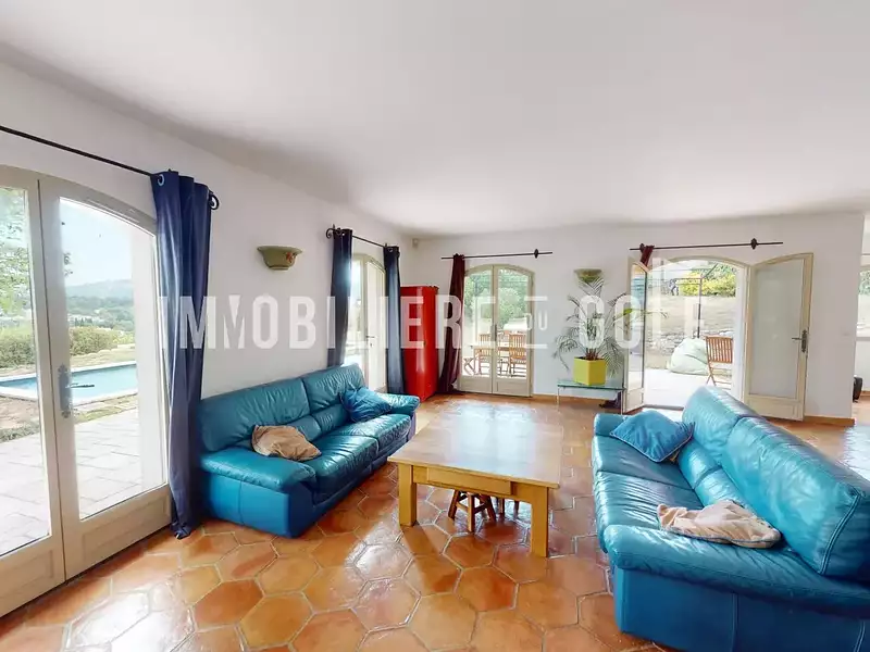 Maison, 300 m²