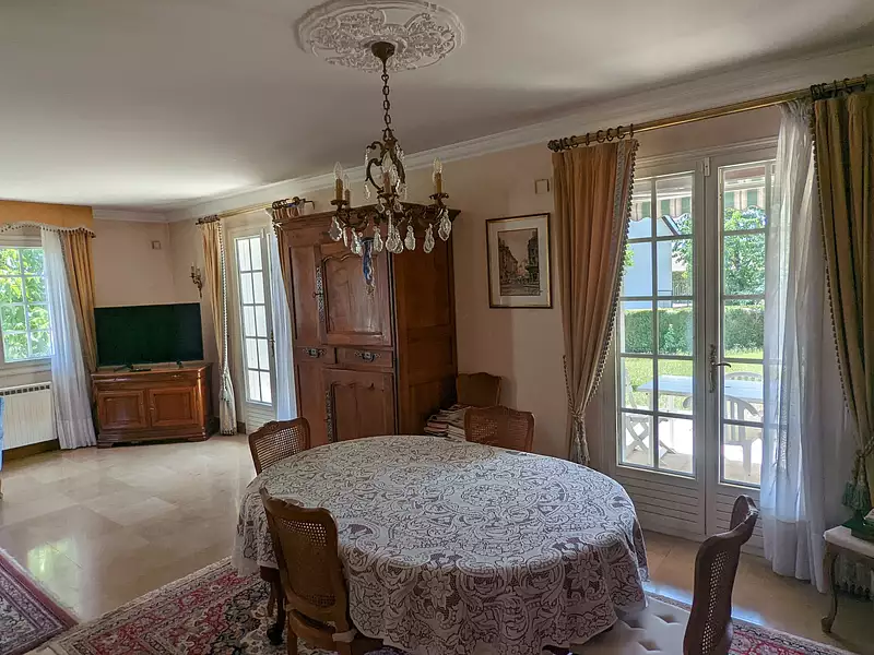 Maison, 165 m²