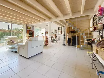 Maison, 161 m²