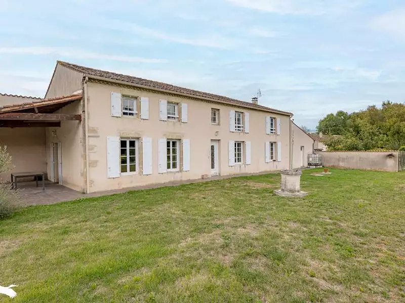 Maison, 160 m²