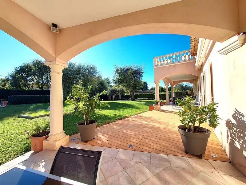 Maison, 190 m²