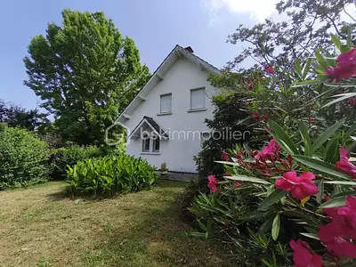 Maison, 244 m²
