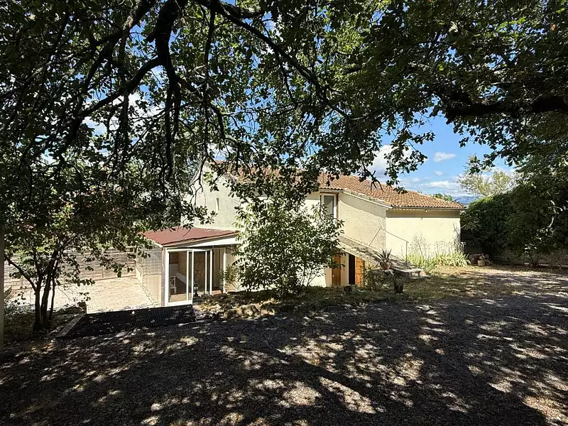 Maison, 179 m²