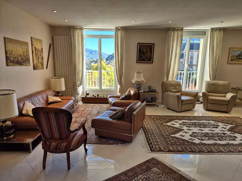 Appartement, 240,37 m²