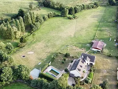 Maison, 240 m²
