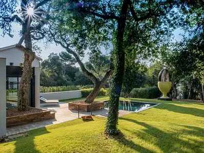 Maison, 953,7 m²