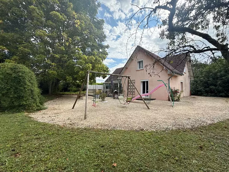 Maison, 170 m²