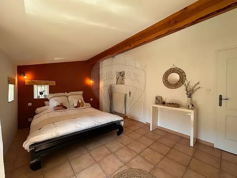 Maison, 233 m²