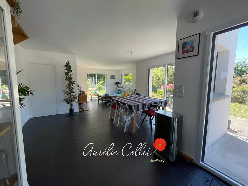 Maison, 112 m²