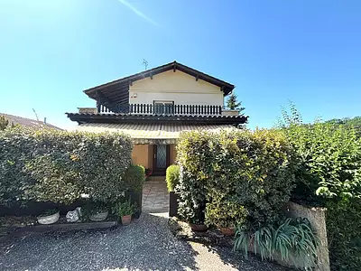 Maison, 243,6 m²