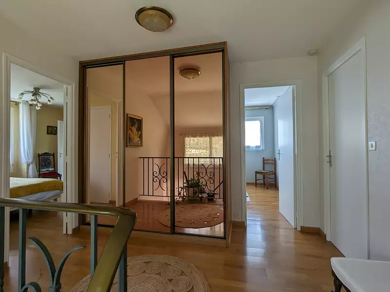Maison, 166 m²