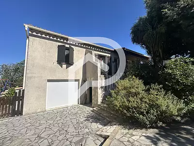 Maison, 166 m²