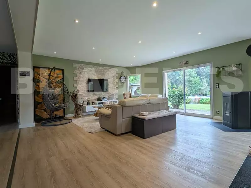 Maison, 165 m²