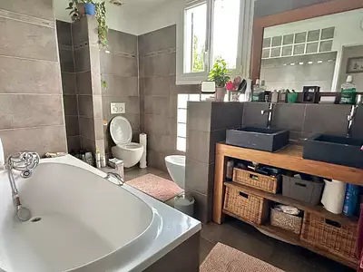 Maison, 180 m²