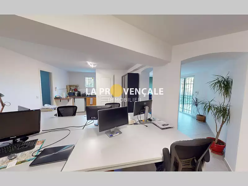 Maison, 280 m²