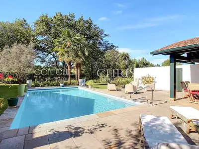 Maison, 250 m²