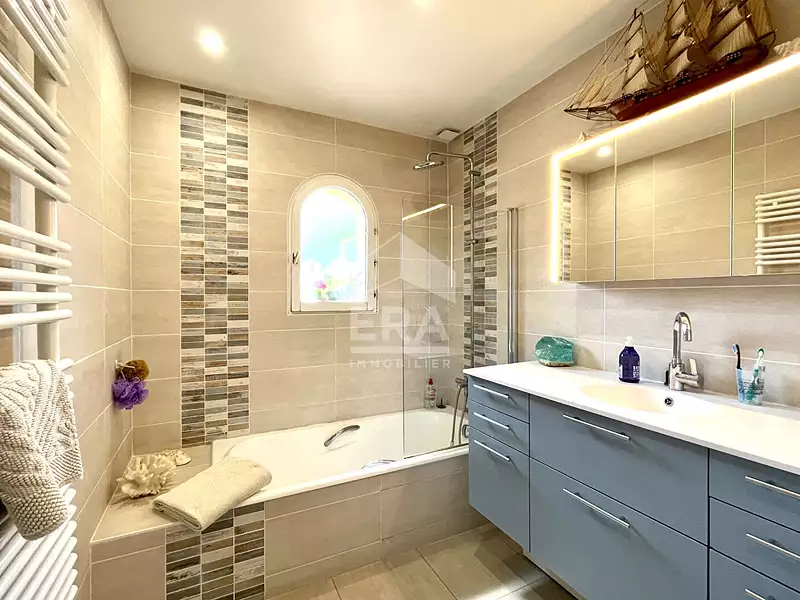 Maison, 155 m²