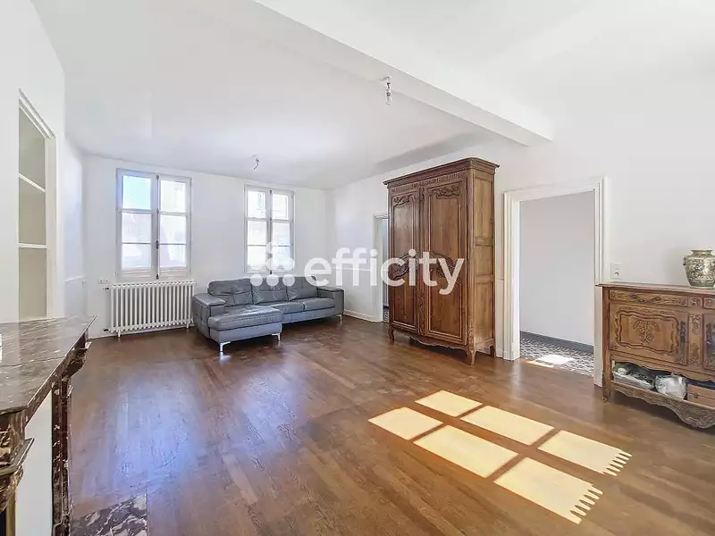 Maison, 220 m²