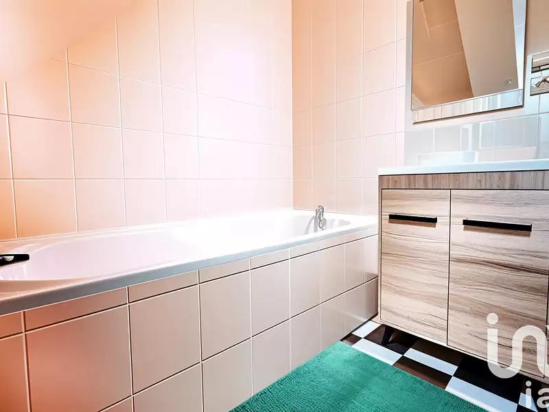 Maison, 99 m²