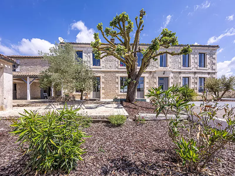 Maison, 295 m²