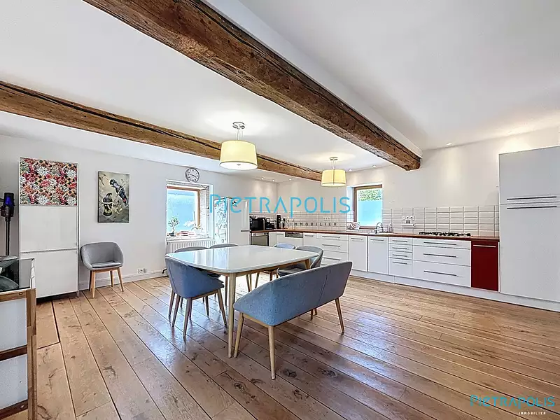Maison, 225 m²