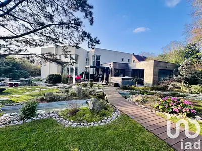 Maison, 242 m²
