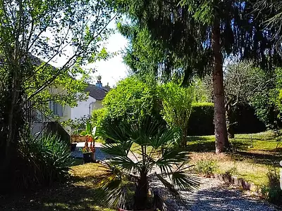 Maison, 1 600 m²