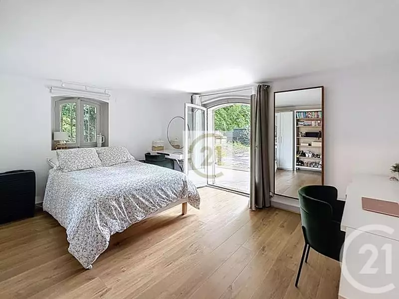Maison, 237 m²