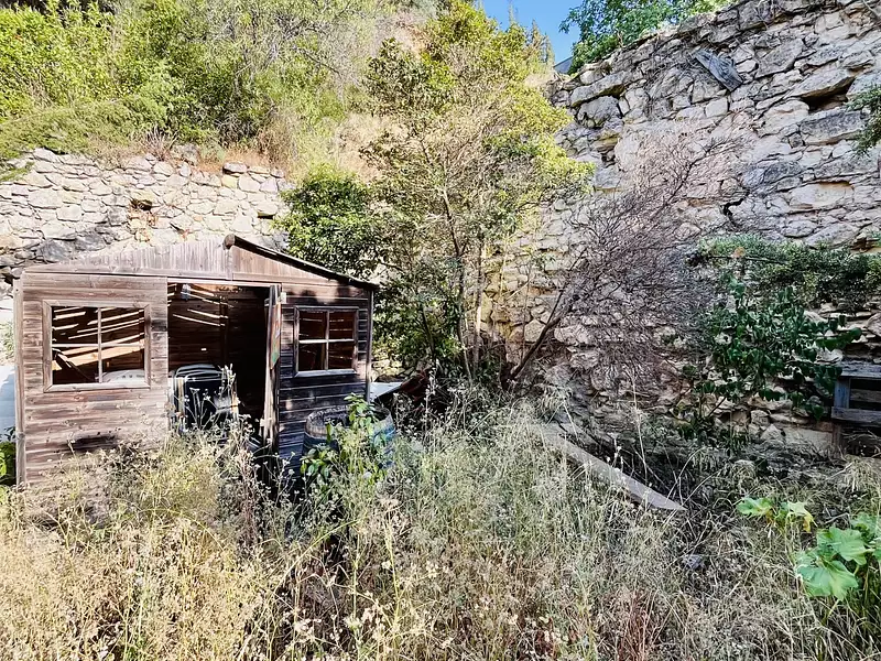 Terrain, 220 m²