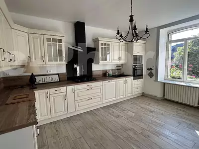 Maison, 169 m²