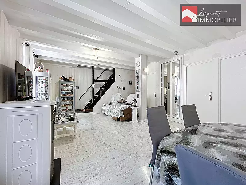 Maison, 106 m²