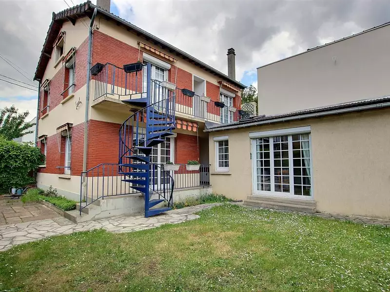 Maison, 163 m²