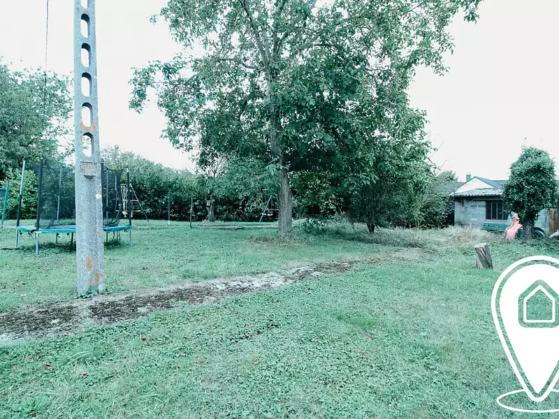 Terrain, 679 m²