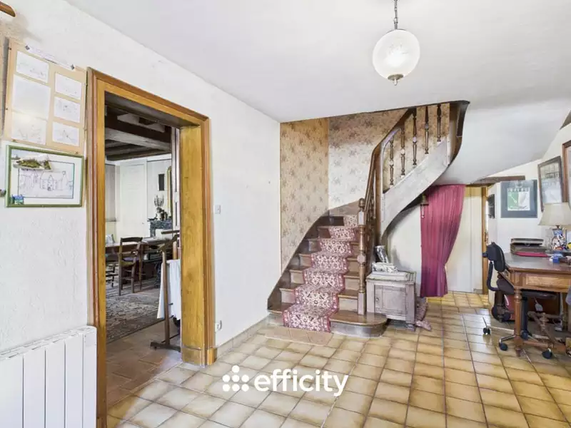 Maison, 220 m²