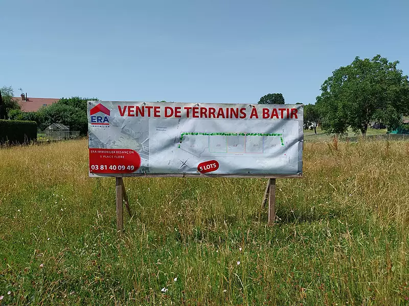 Terrain, 746 m²