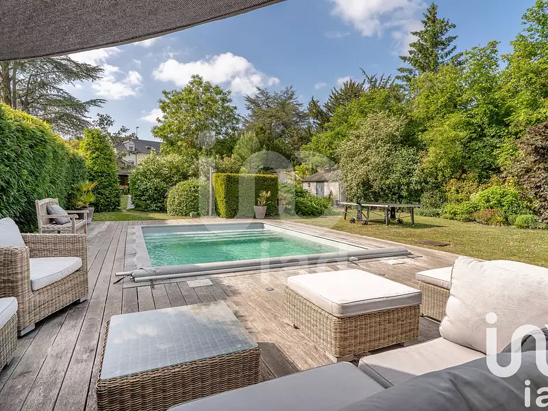 Maison, 318 m²