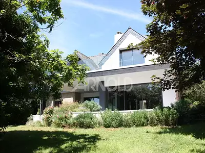 Maison, 222 m²