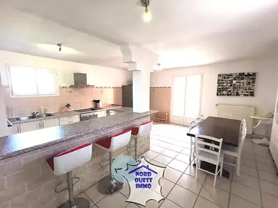 Maison, 182 m²