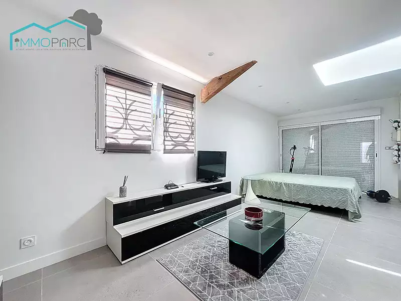 Maison, 225 m²