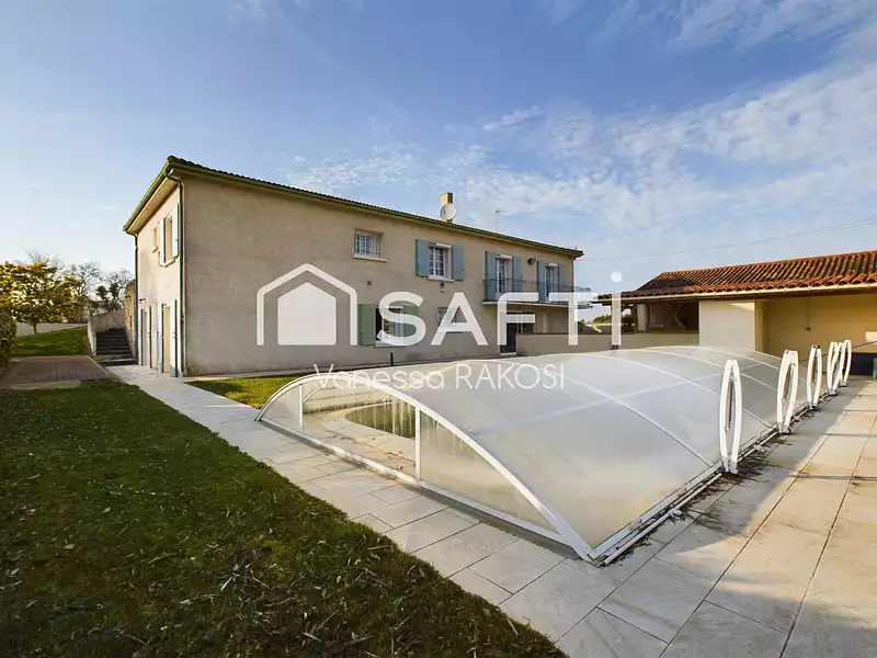Maison, 360 m²