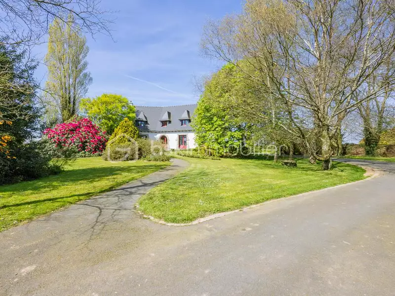 Maison, 218 m²