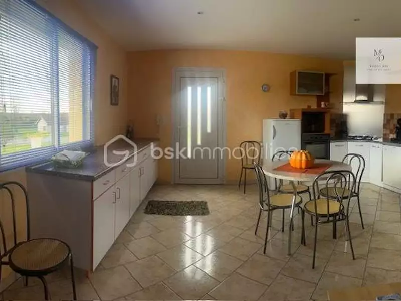 Maison, 300 m²