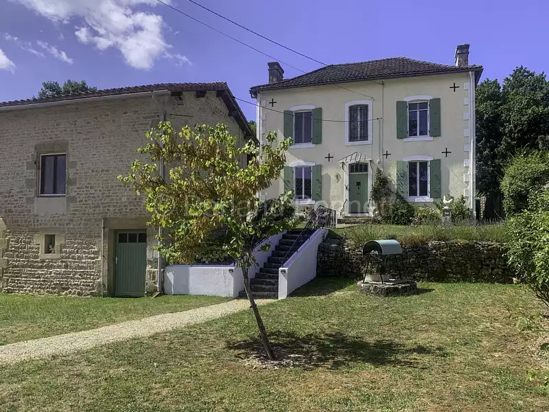 Maison, 161 m²