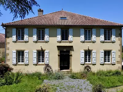 Maison, 617 m²