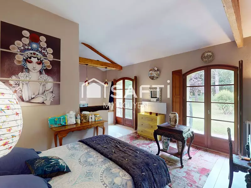 Maison, 327 m²
