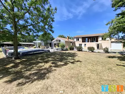 Maison, 250 m²