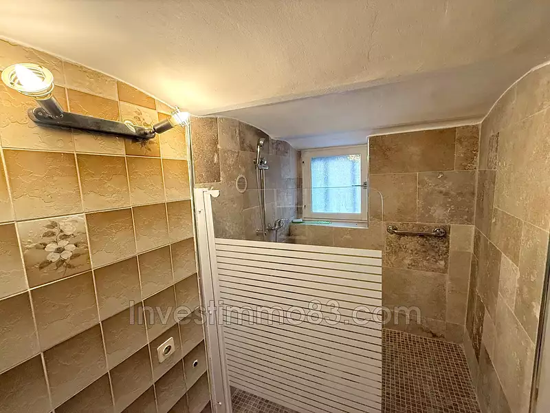 Maison, 220 m²
