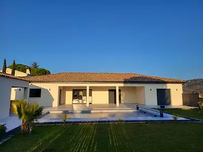 Maison, 207 m²