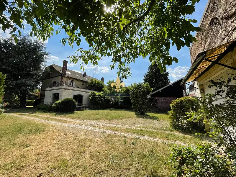 Maison, 239,6 m²
